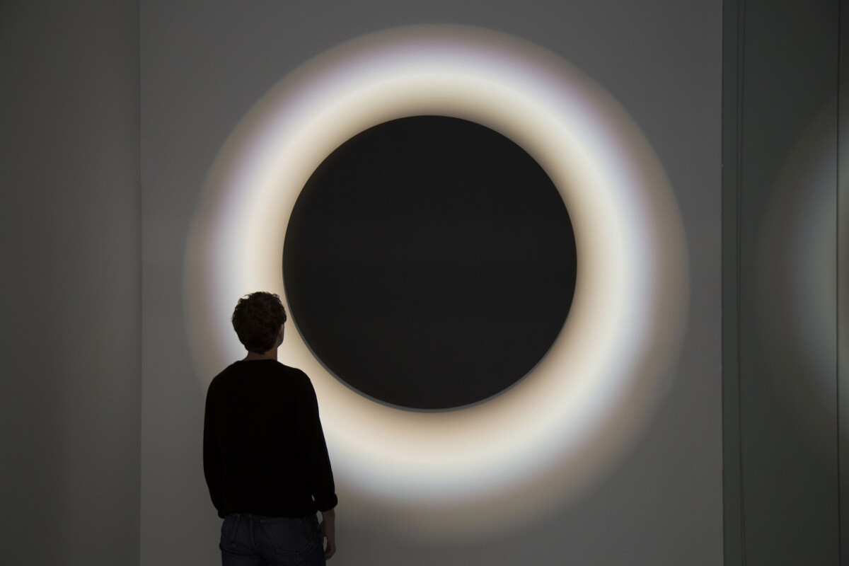 Éclipse II (Série Cosmos)